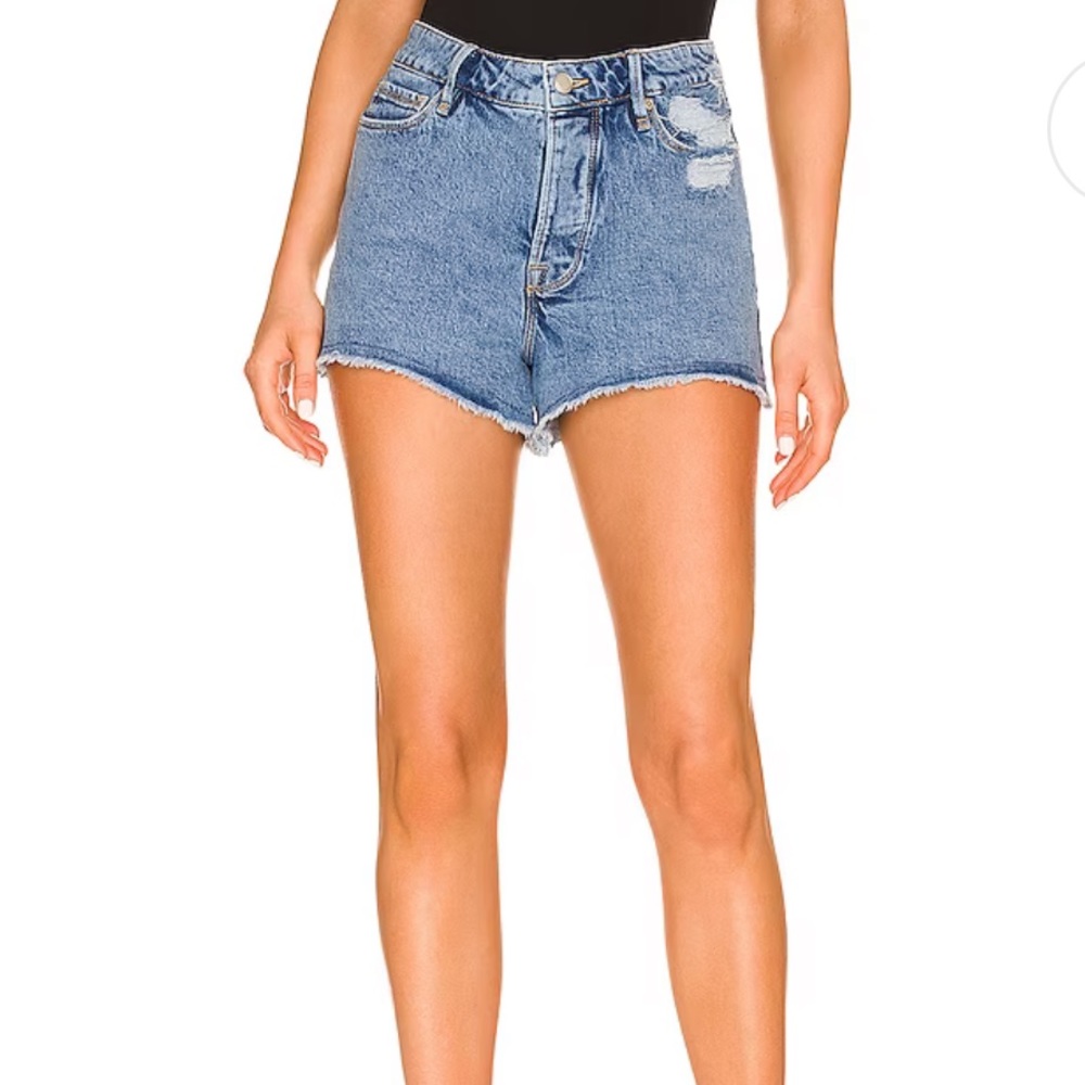 Good American bombshell denim shorts size 25